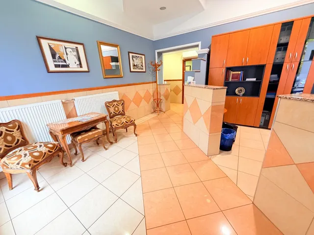 Eladó kereskedelmi és ipari ingatlan Tatabánya 85 nm