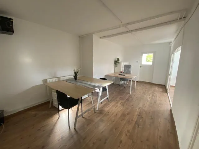 Kiadó kereskedelmi és ipari ingatlan Tata 110 nm