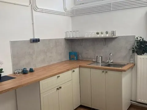 Kiadó kereskedelmi és ipari ingatlan Tata 110 nm