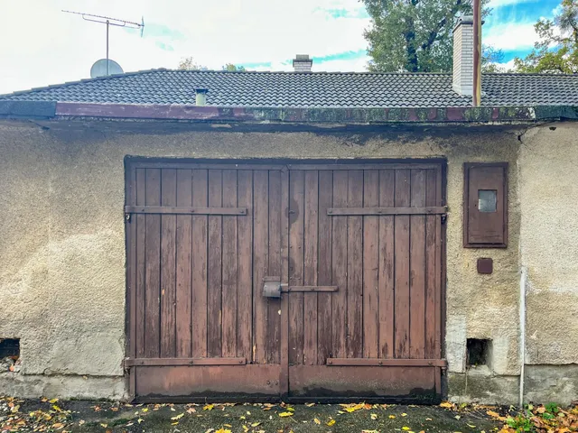 Eladó garázs Tatabánya 20 nm