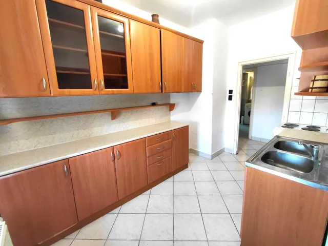 Kiadó lakás Oroszlány 58 nm