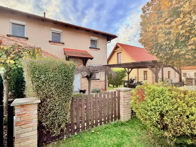 Kiadó ház Tata 80 nm