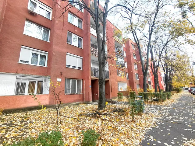 Eladó lakás Tatabánya, Dózsakert 55 nm