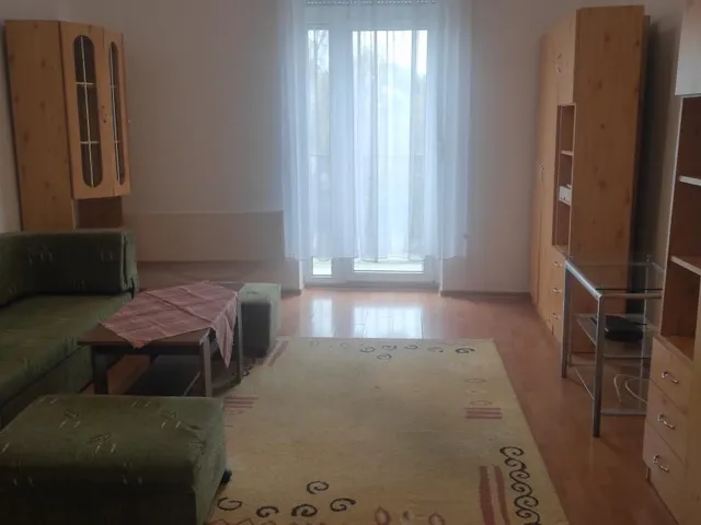 Eladó lakás Komárom 38 nm