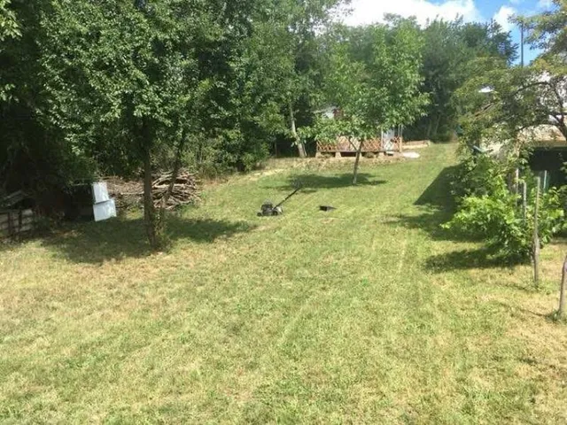 Eladó telek Baj 1600 nm