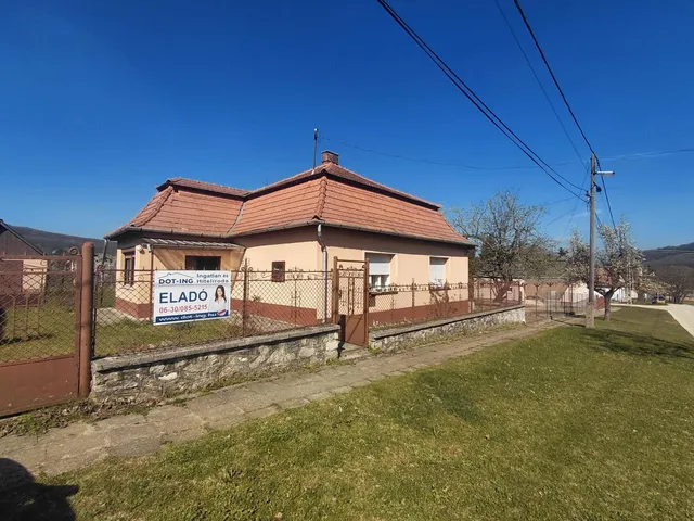 Eladó ház Várgesztes 82 nm
