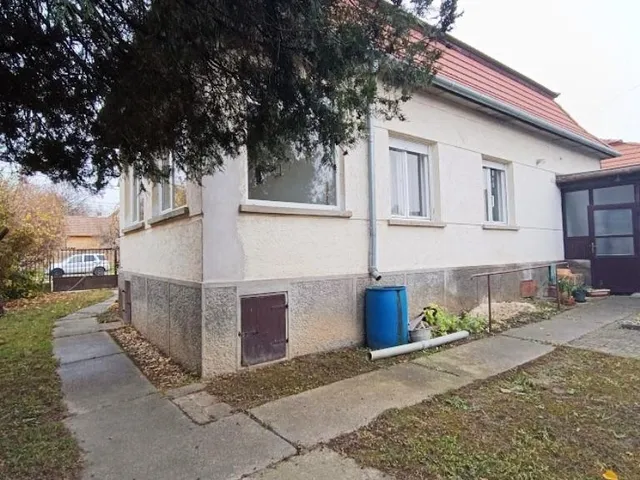 Eladó ház Nyergesújfalu 85 nm