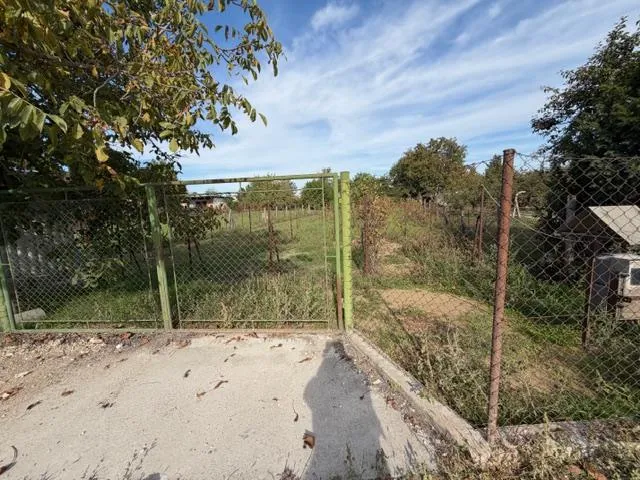 Eladó telek Tata 1000 nm