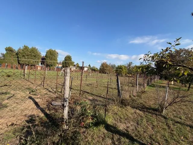 Eladó telek Tata 1000 nm