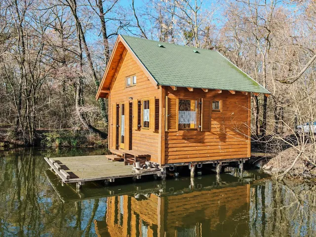 Eladó üdülő és hétvégi ház Tata 35 nm