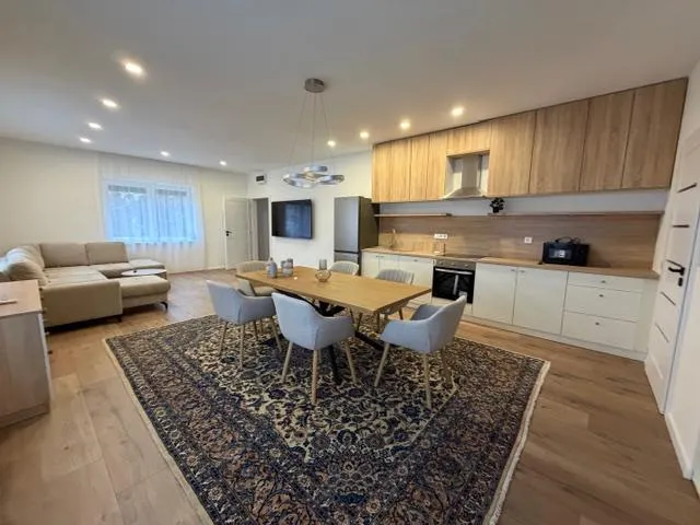 Kiadó lakás Tata 80 nm