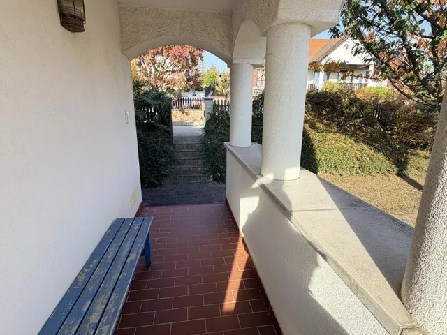 Eladó ház Vértessomló 175 nm