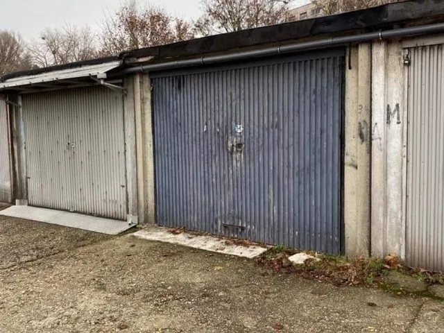 Eladó garázs Tatabánya 17 nm