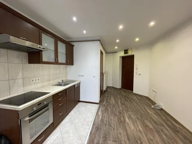 Kiadó lakás Tata 40 nm