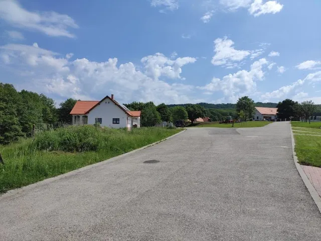 Eladó ház Vértessomló 160 nm