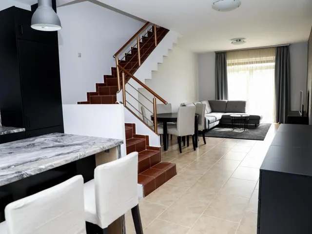 Kiadó lakás Komárom 87 nm