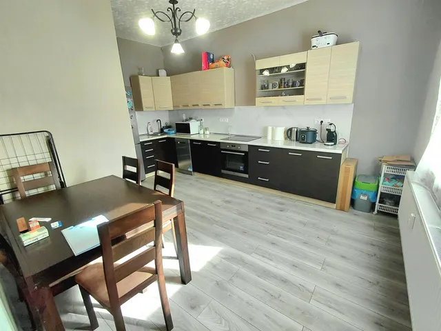 Eladó lakás Almásfüzitő 64 nm