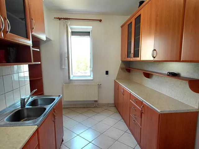 Eladó lakás Oroszlány 58 nm