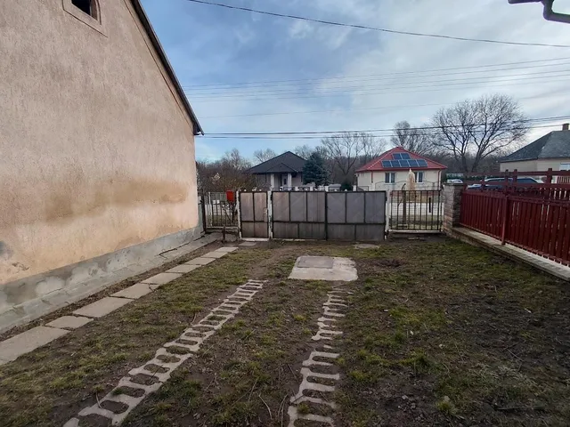Eladó ház Kisbér 80 nm