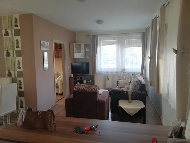 Kiadó lakás Komárom 47 nm