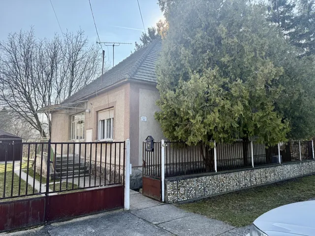 Eladó ház Komárom 108 nm