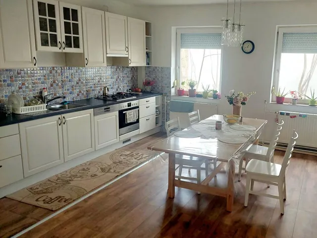 Eladó ház Héreg 165 nm