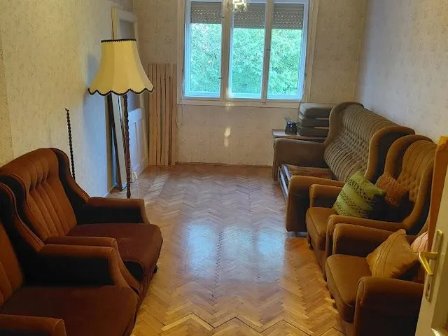 Eladó lakás Komárom 73 nm