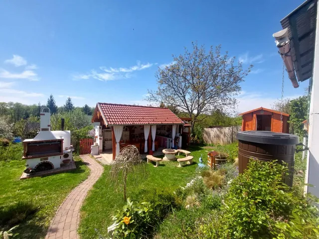 Eladó üdülő és hétvégi ház Tatabánya 25 nm