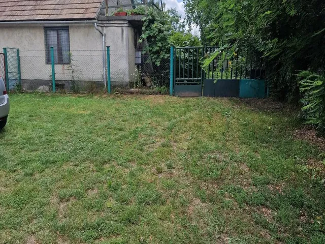 Eladó üdülő és hétvégi ház Oroszlány 45 nm