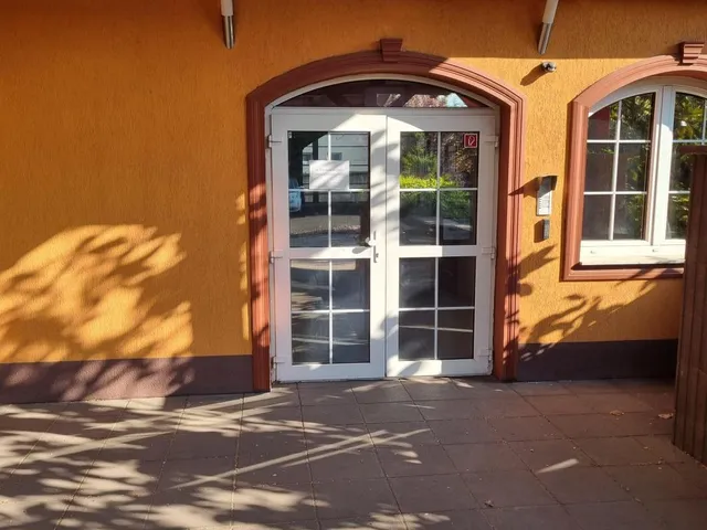 Kiadó kereskedelmi és ipari ingatlan Tata 22 nm