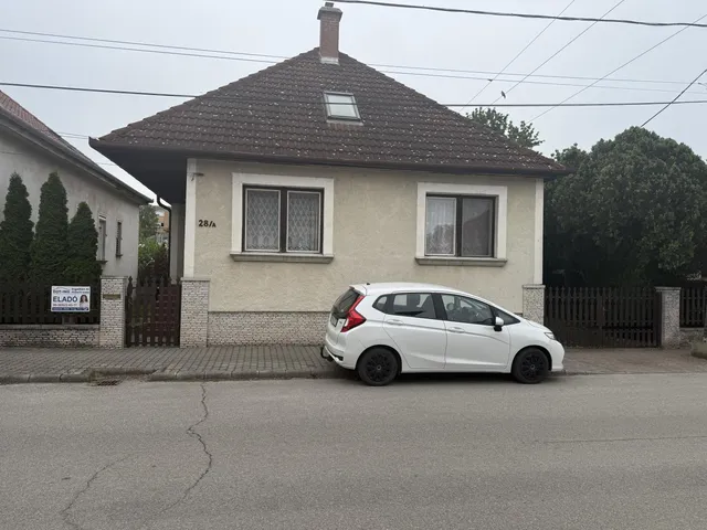 Eladó ház Komárom 240 nm