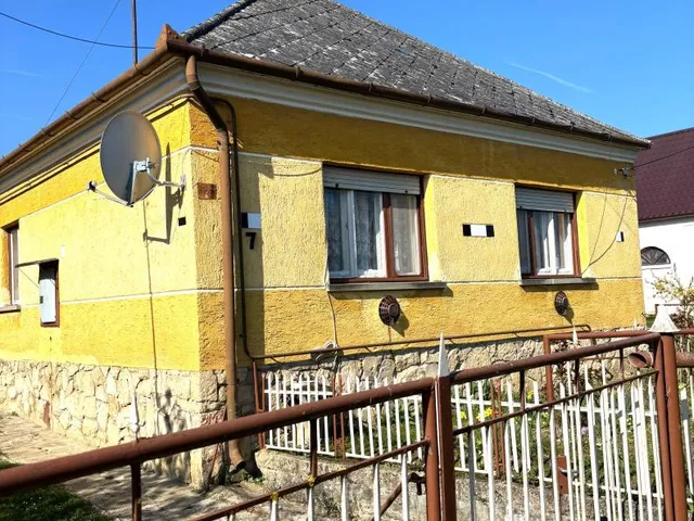 Eladó ház Kisbér 60 nm