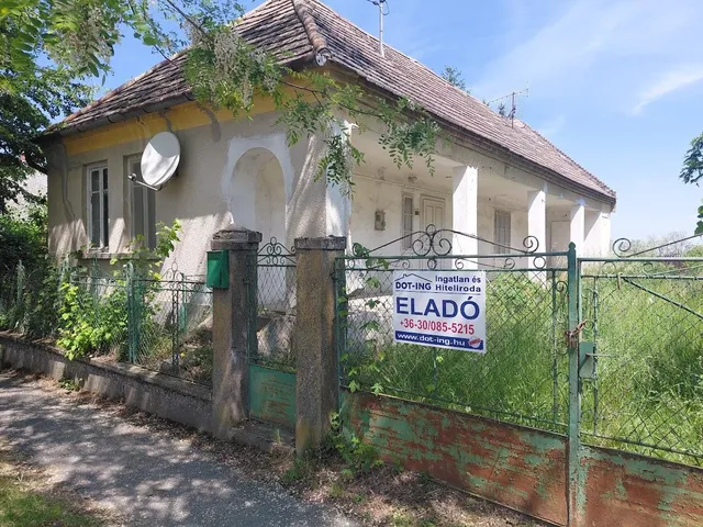 Eladó ház Sikátor 102 nm