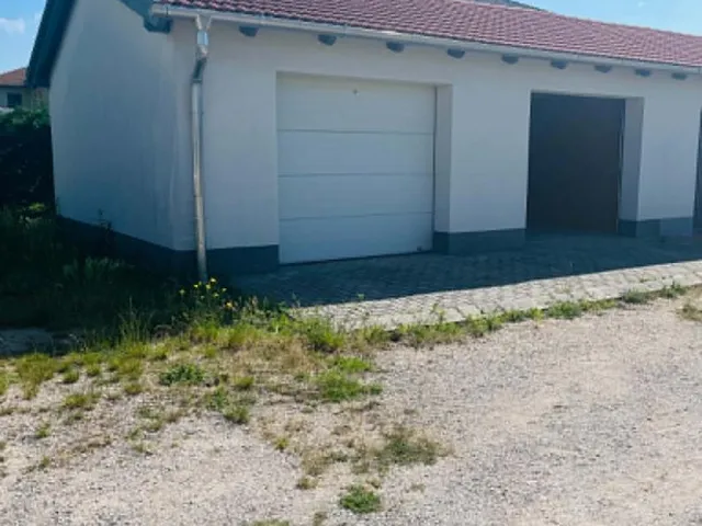 Eladó garázs Baj 24 nm