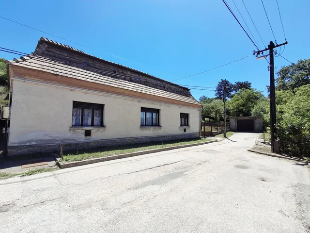 Eladó ház Tatabánya 104 nm