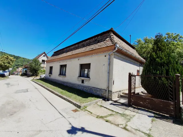 Eladó ház Tatabánya 104 nm