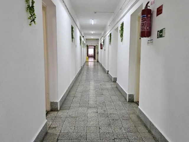Kiadó kereskedelmi és ipari ingatlan Oroszlány 1000 nm