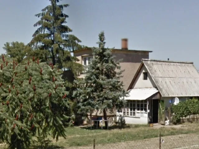 Eladó telek Oroszlány 1752 nm