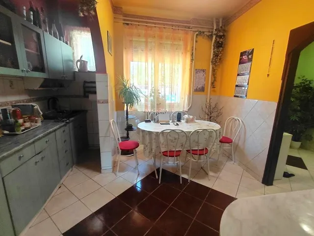 Eladó lakás Almásfüzitő 72 nm