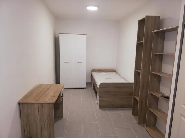 Kiadó lakás Komárom 18 nm