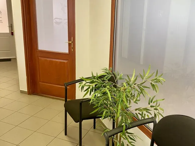 Kiadó kereskedelmi és ipari ingatlan Komárom 20 nm