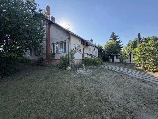 Eladó ház Oroszlány 185 nm