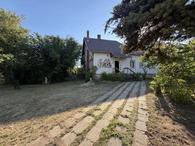Eladó ház Oroszlány 185 nm