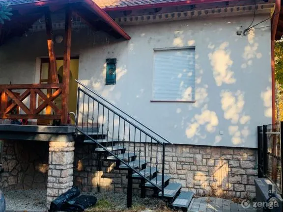 Kiadó ház Tata 90 nm