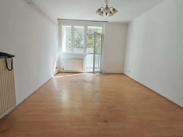 Eladó lakás Komárom 55 nm