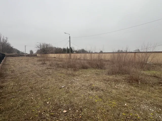 Kiadó kereskedelmi és ipari ingatlan Kecskemét, Talfája 50 nm