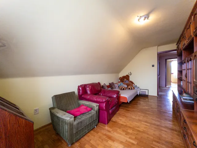 Eladó ház Kecskemét, Petőfiváros 205 nm