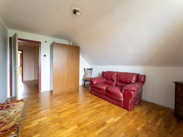 Eladó ház Kecskemét, Petőfiváros 205 nm