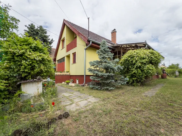 Eladó ház Kecskemét, Petőfiváros 205 nm