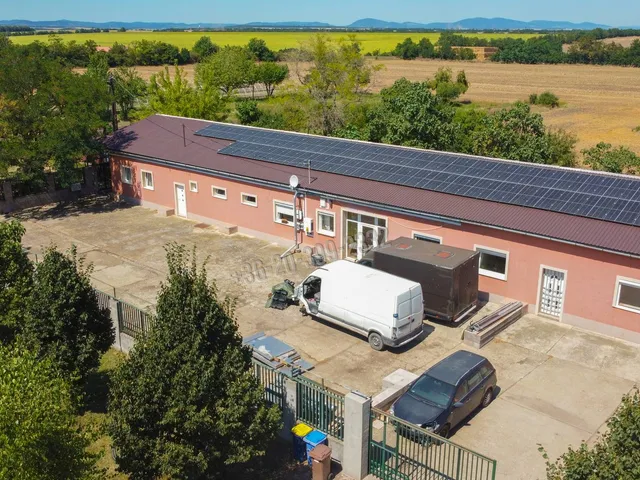 Eladó mezőgazdasági ingatlan Héhalom, Újmajor 308 nm
